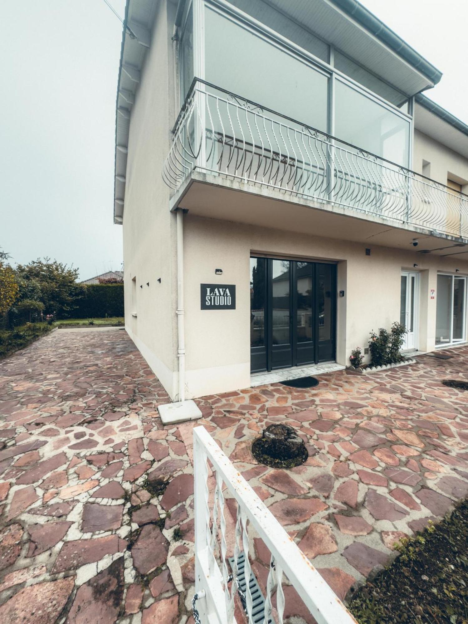 Lava Apartment Poitiers
