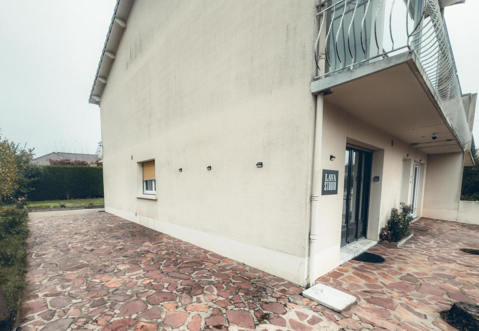 Lava Apartment Poitiers