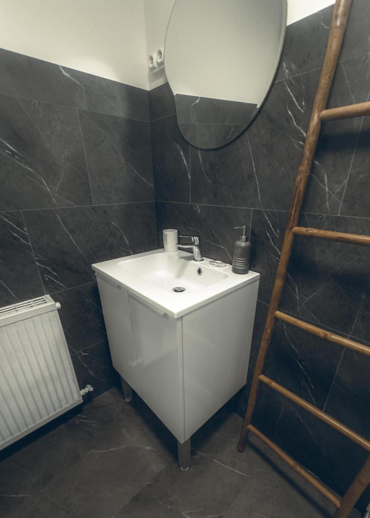 Lava Apartment Poitiers